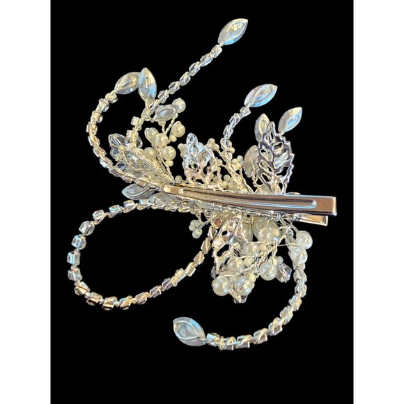 Ivory/Crystal/Pearl Wire Hair Clip